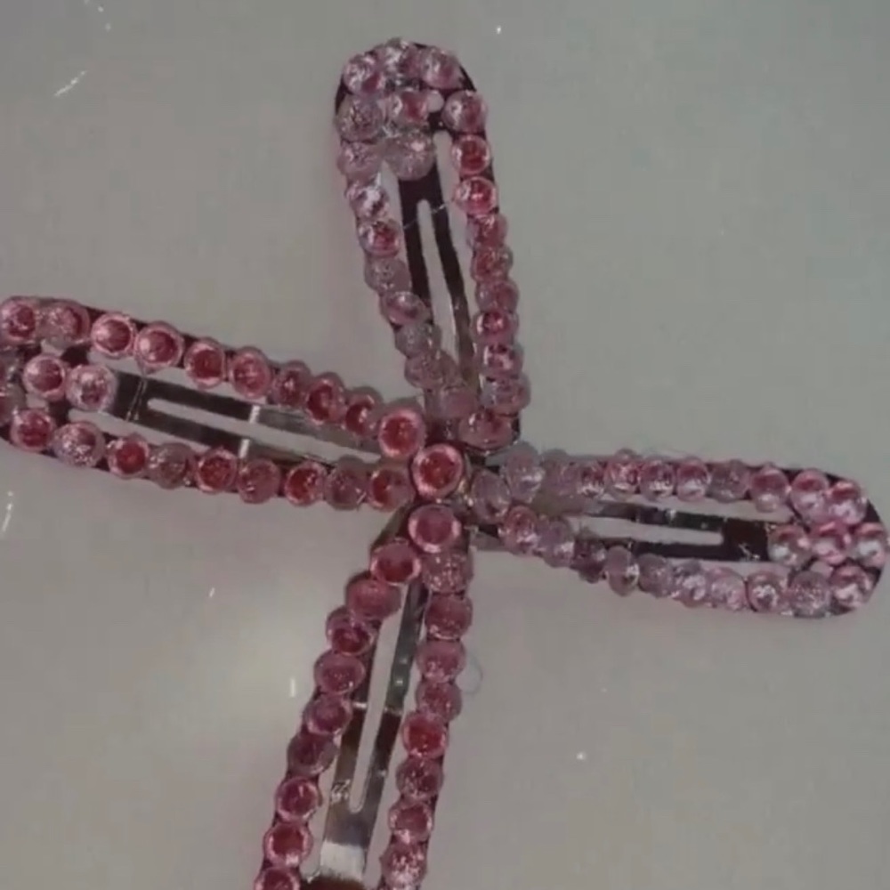 Pink rhinestone small barrettes